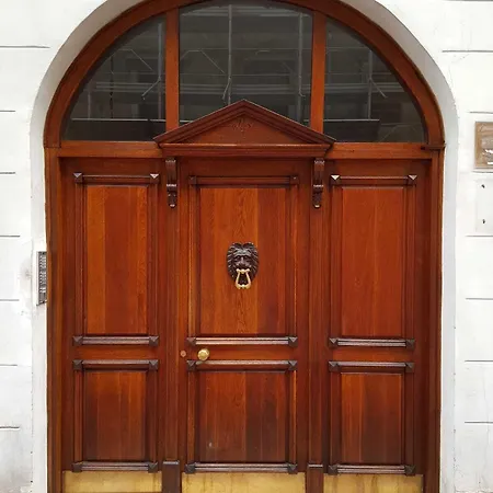 招待所 斯玛特旅馆 的里雅斯特